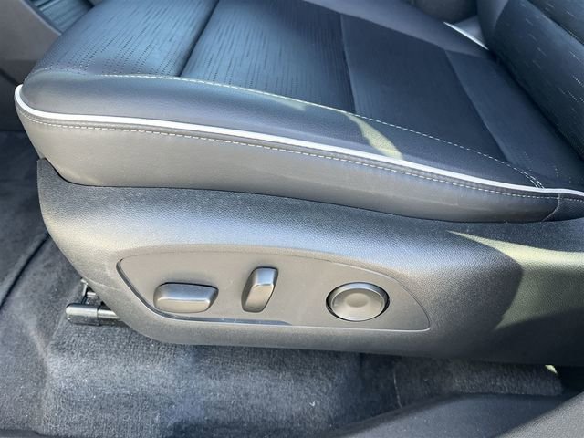 Certified 2025 Buick Enclave Sport Touring FWD image 19