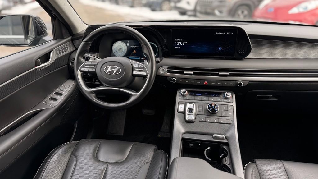 Used 2023 Hyundai Palisade Limited w/ Cargo Package image 10