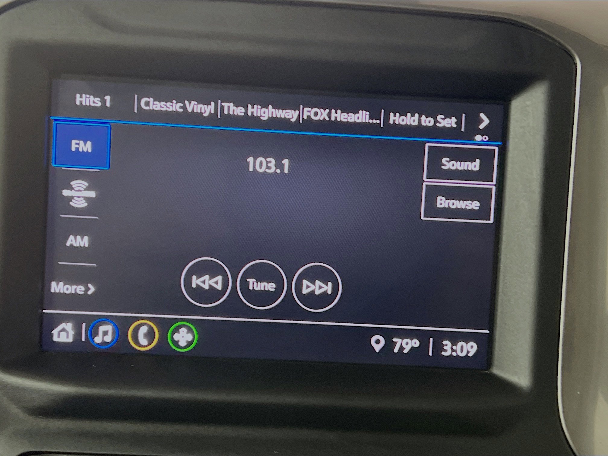 Used 2024 Chevrolet Silverado 1500 Custom w/ LPO, Dark Essentials Package image 27