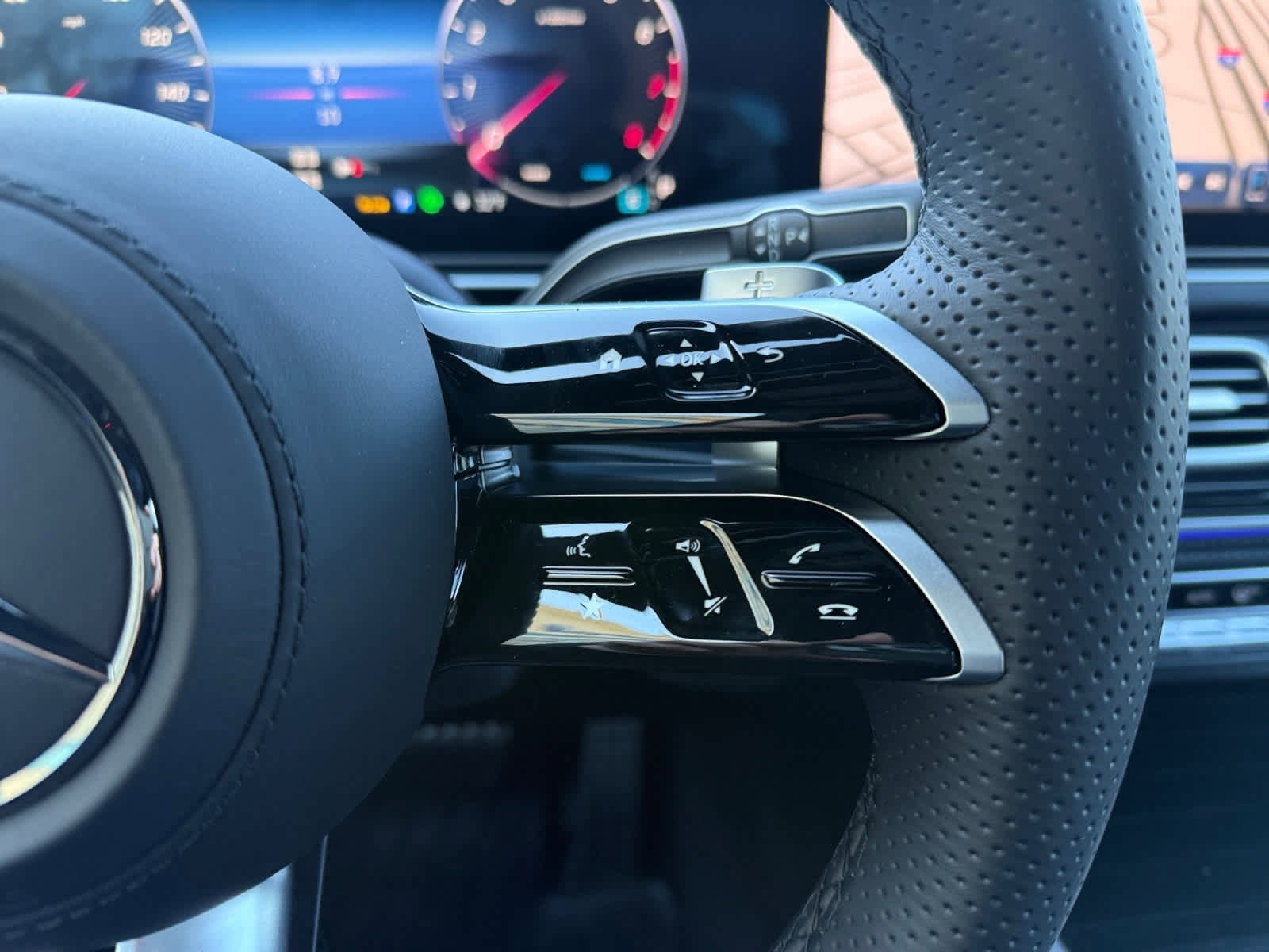 New 2025 Mercedes-Benz GLS 580 4MATIC image 19