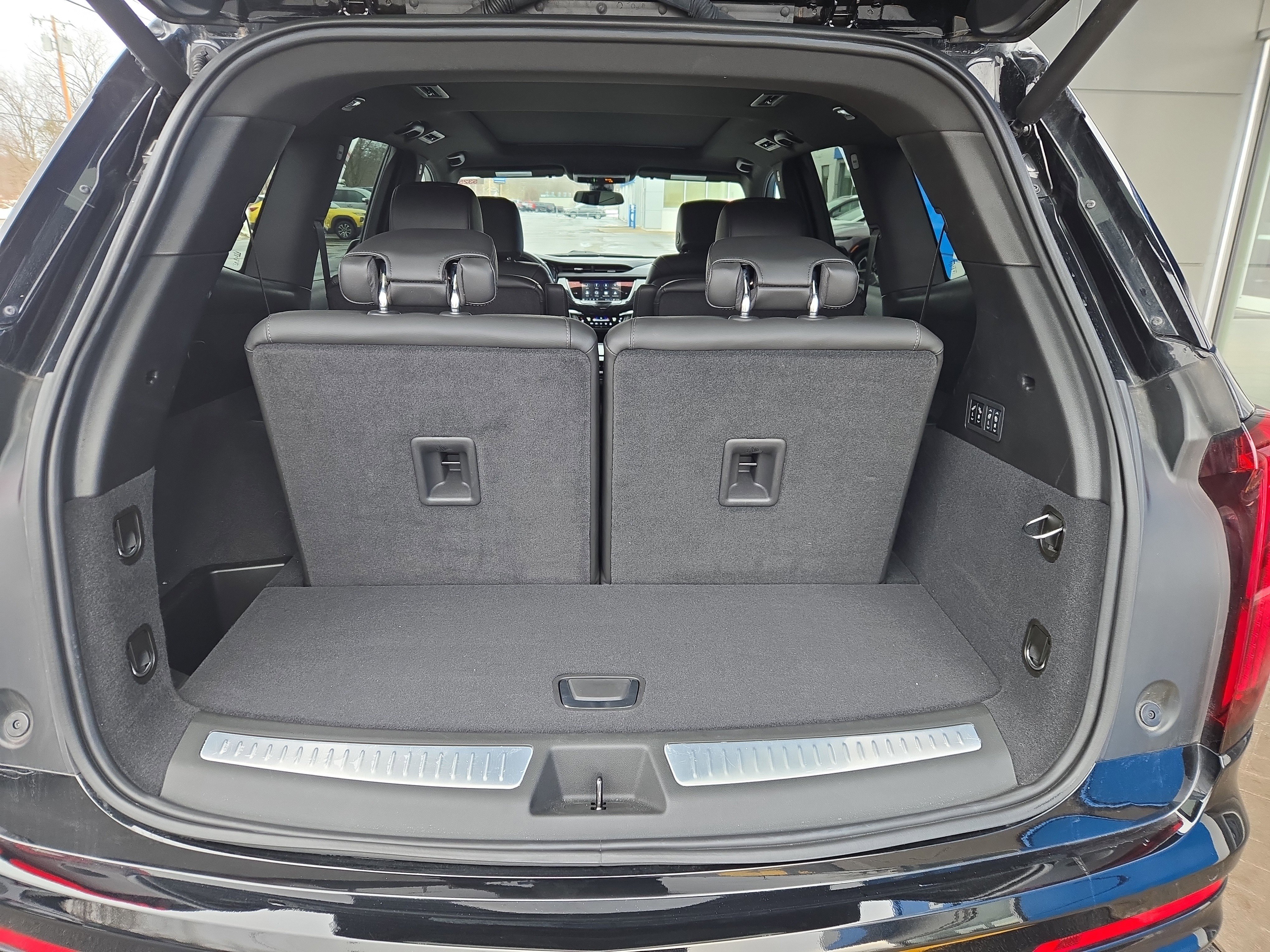 Certified 2024 Cadillac XT6 Premium Luxury image 22