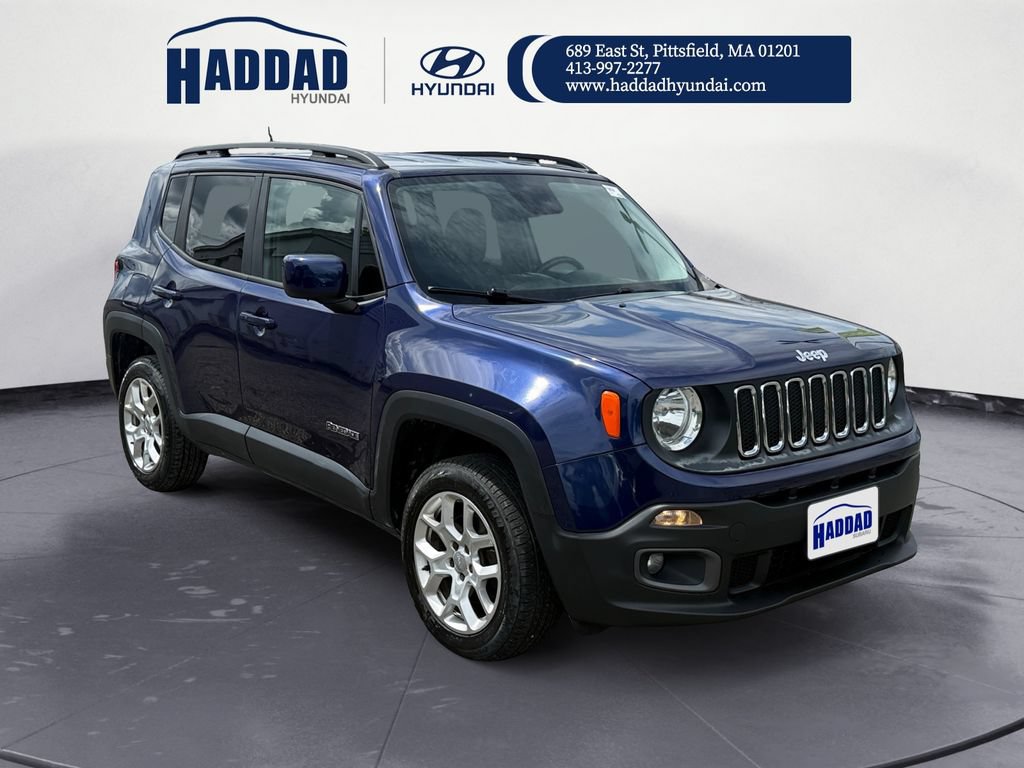 Used 2017 Jeep Renegade Latitude w/ Cold Weather Group AWD/4WD image 7