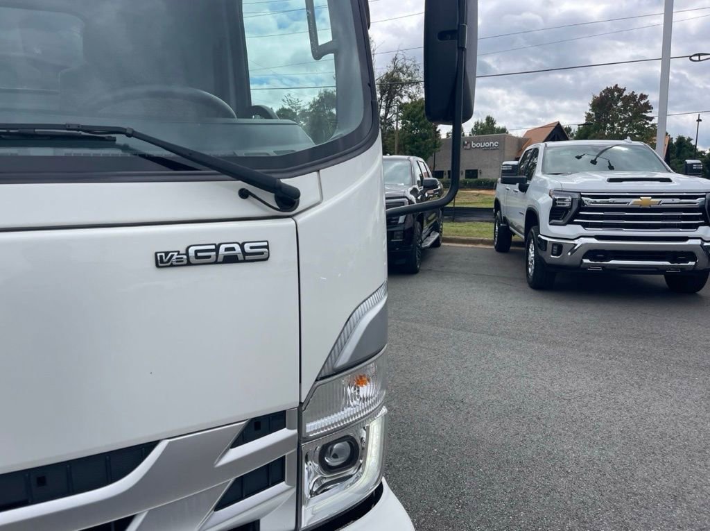 Used 2024 Chevrolet Low Cab Forward RWD image 22
