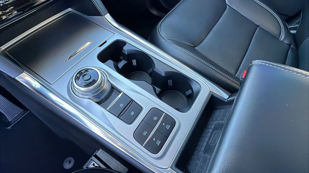 Used 2022 Ford Explorer Limited w/ Equipment Group 301A image 30