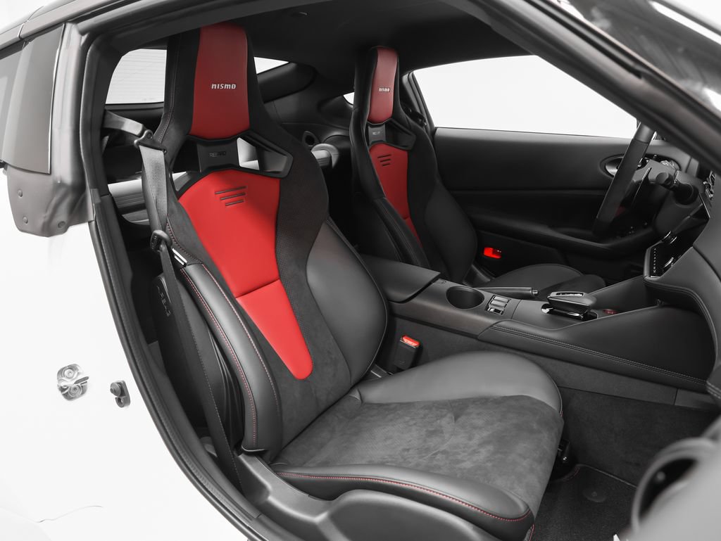 Used 2026 Nissan Z NISMO w/ Floor Mat Package RWD image 20