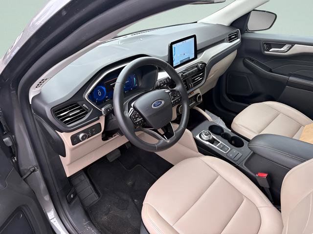Used 2022 Ford Escape SEL w/ Technology Package AWD/4WD image 4