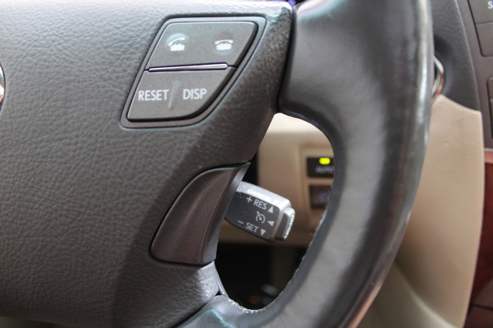 Used 2012 Lexus LS 460 image 16