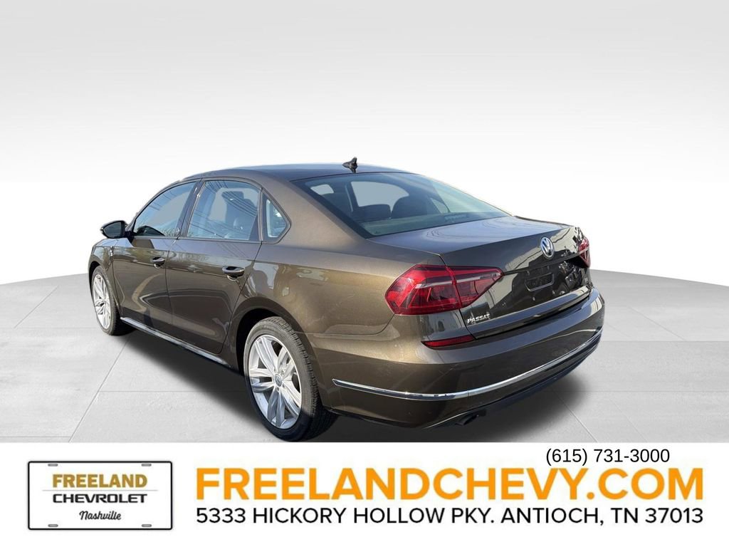 Used 2019 Volkswagen Passat 2.0T Wolfsburg image 4