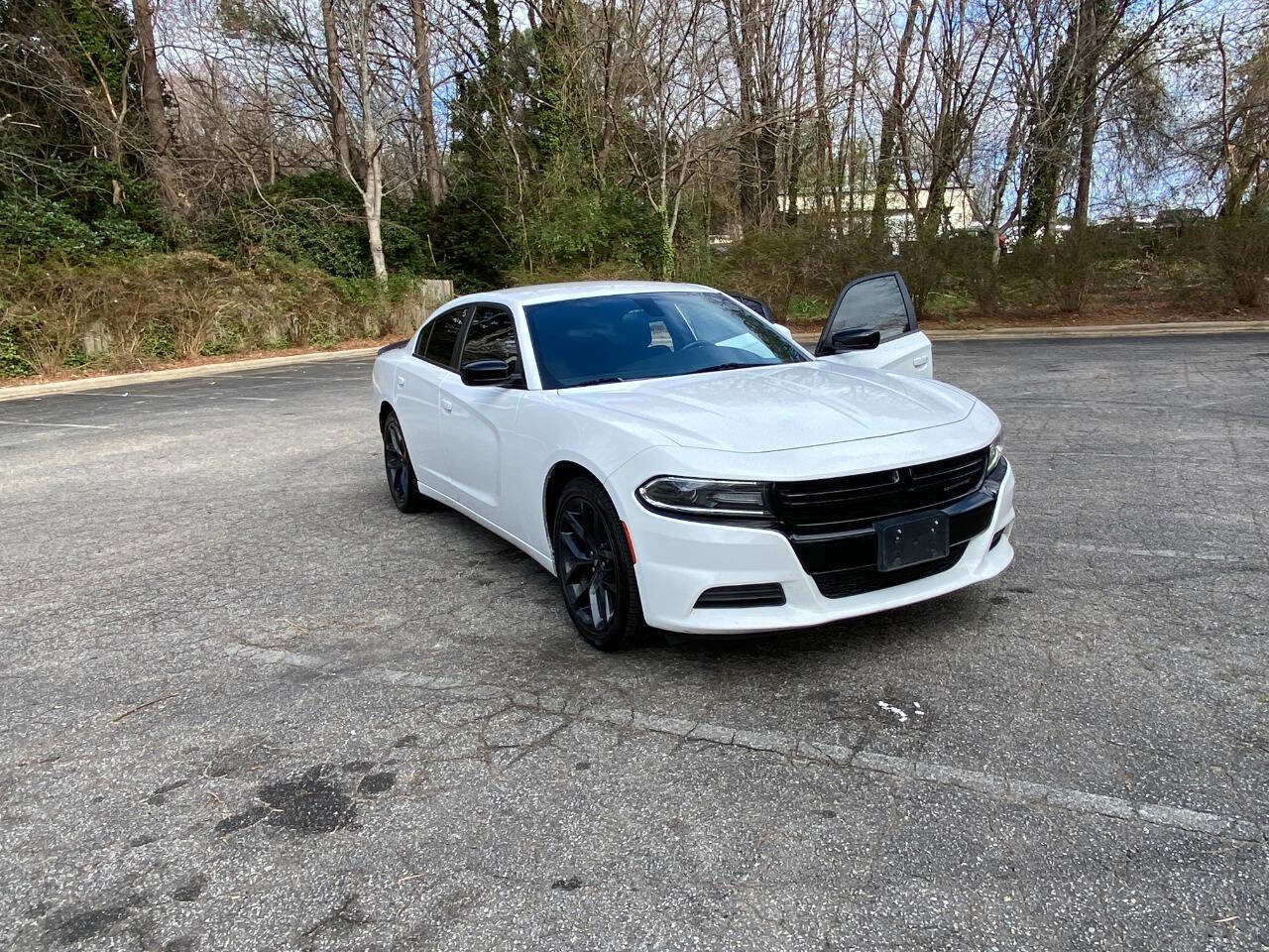 Used 2019 Dodge Charger SXT w/ Blacktop Package image 50