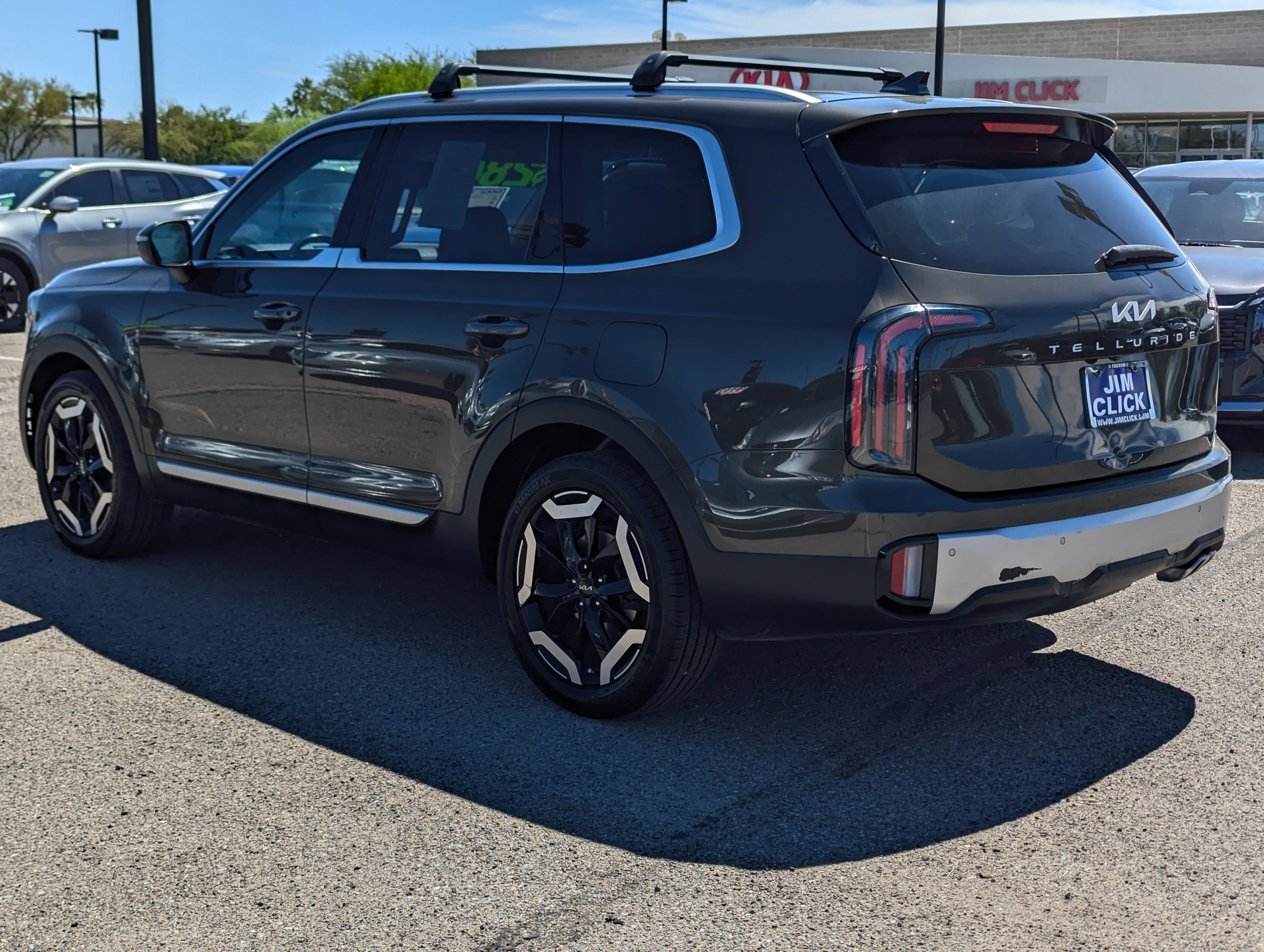 Used 2023 Kia Telluride EX image 4