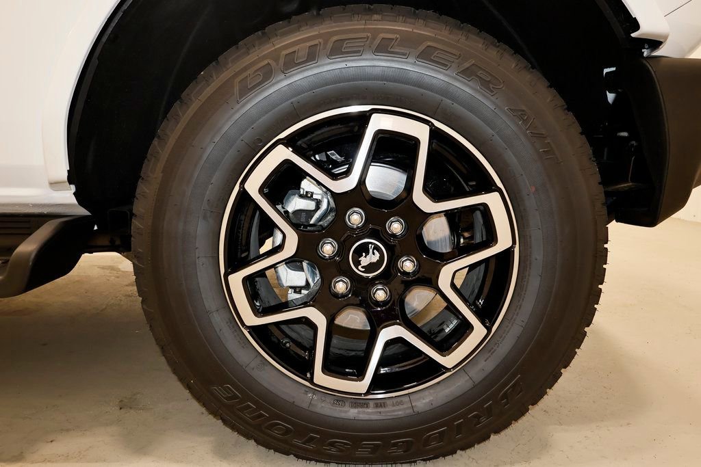 New 2025 Ford Bronco Outer Banks image 31