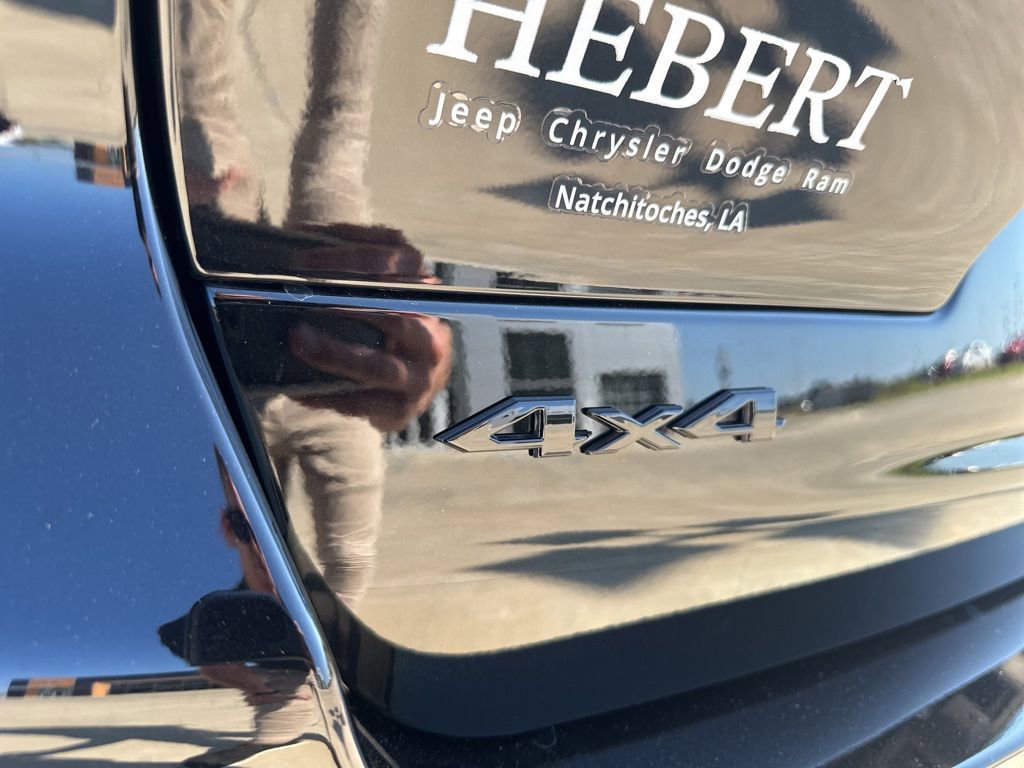 New 2025 Jeep Grand Cherokee L Limited w/ Black Appearance Package image 13