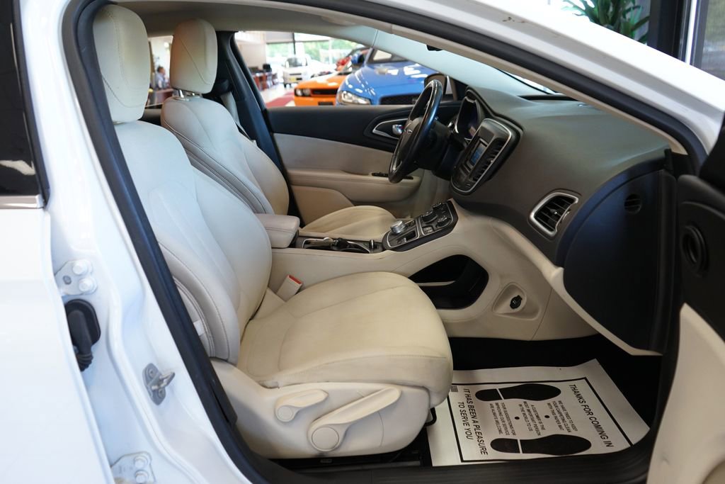 Used 2015 Chrysler 200 Limited w/ Convenience Group FWD image 35