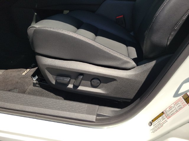 Used 2023 Nissan Rogue SL w/ SL Premium Package FWD image 17