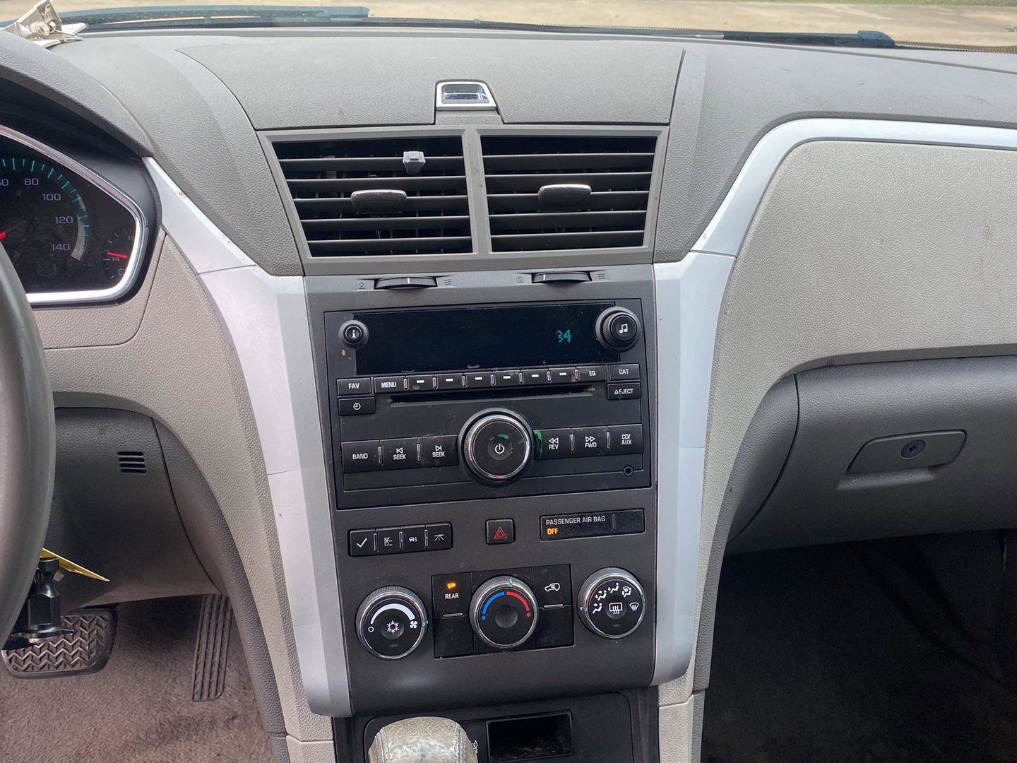 Used 2012 Chevrolet Traverse LT FWD image 21