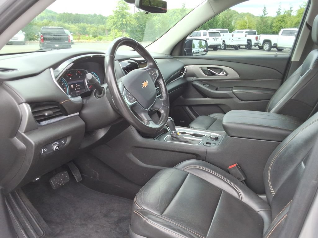 Certified 2020 Chevrolet Traverse LT w/ LT Premium Package FWD image 22