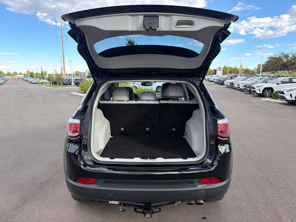 Used 2019 Jeep Compass Limited w/ Safety & Security Group AWD/4WD image 17