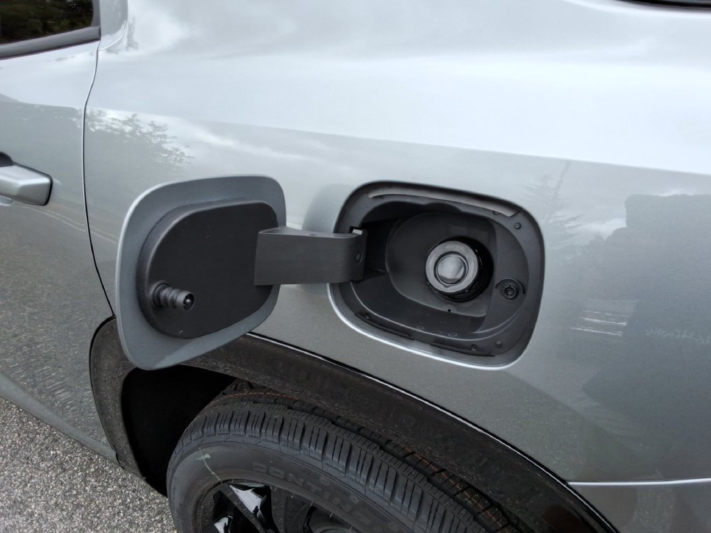 New 2027 Chevrolet Traverse RS FWD image 12