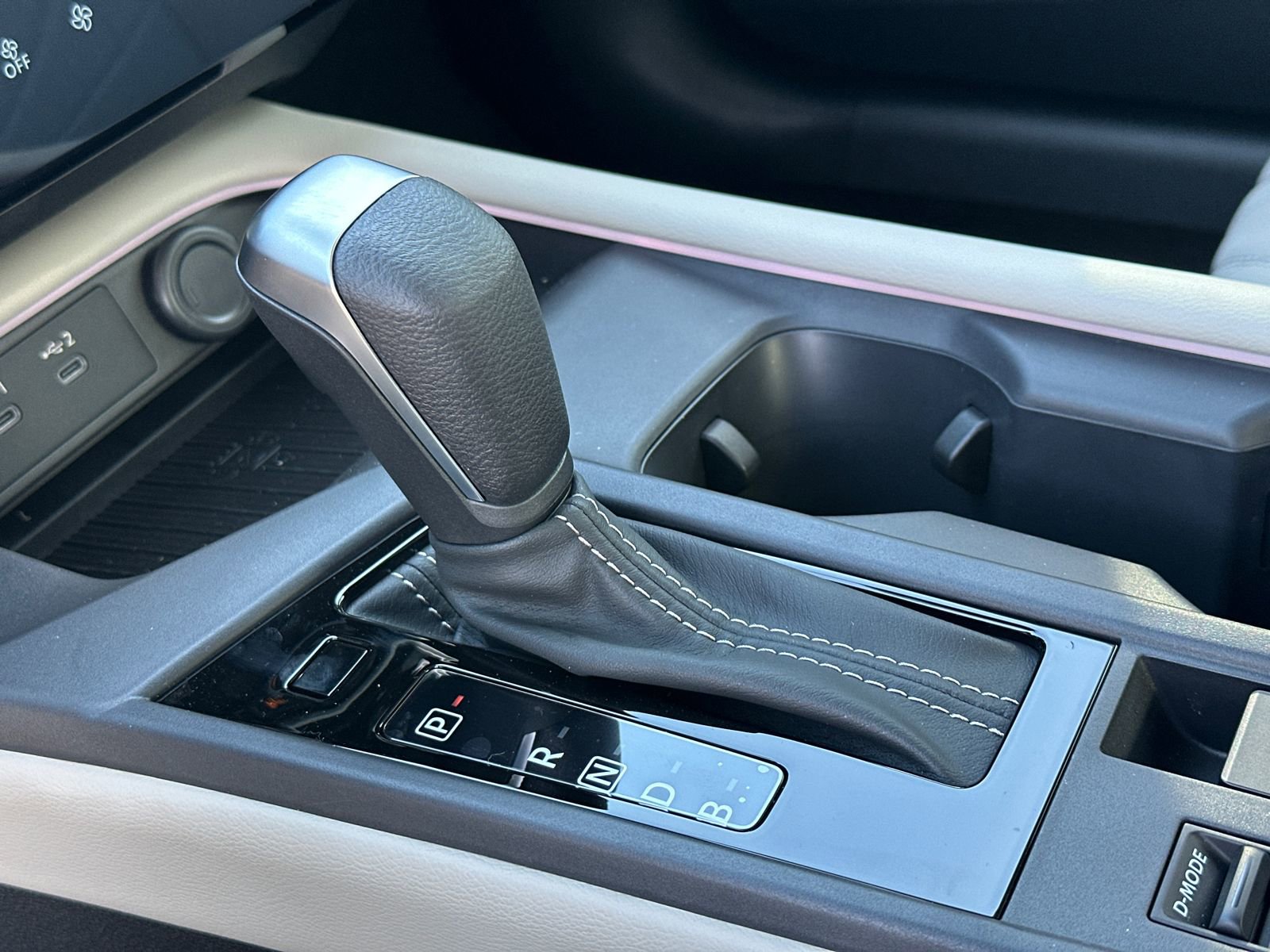 New 2026 Nissan Sentra SL w/ Floor Mat Package image 32