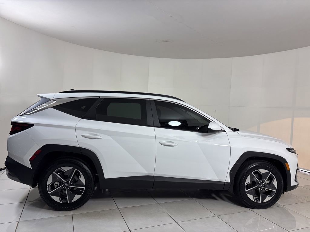 Certified 2025 Hyundai Tucson SEL FWD image 6