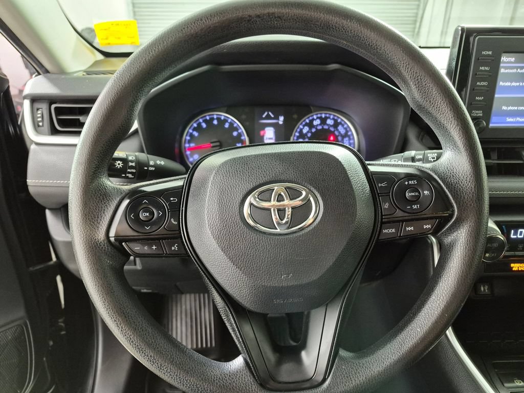 Used 2019 Toyota RAV4 XLE w/ Carpet Mat Package AWD/4WD image 13