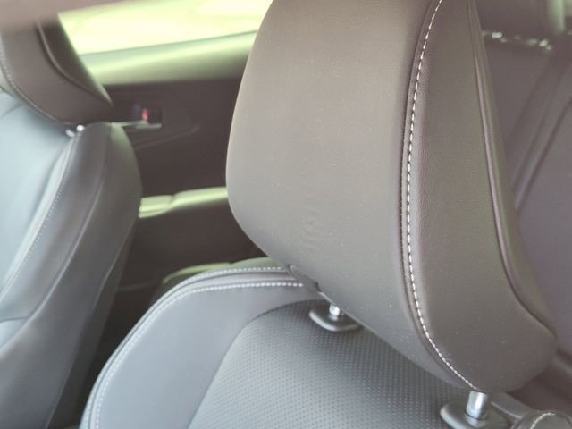 Used 2025 Toyota Prius FWD image 13