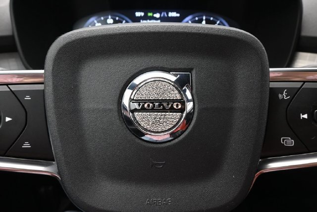 Used 2019 Volvo XC40 T5 Momentum AWD/4WD image 24