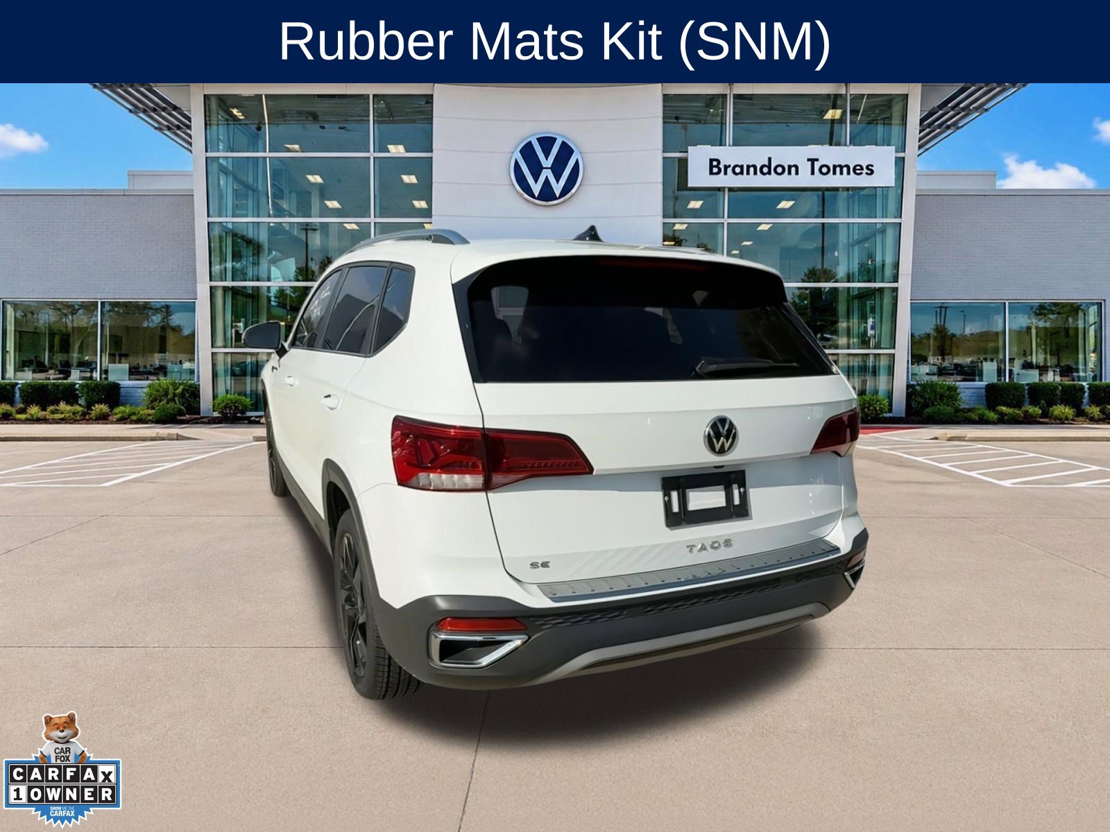 Used 2023 Volkswagen Taos SE w/ Panoramic Sunroof Package FWD image 7