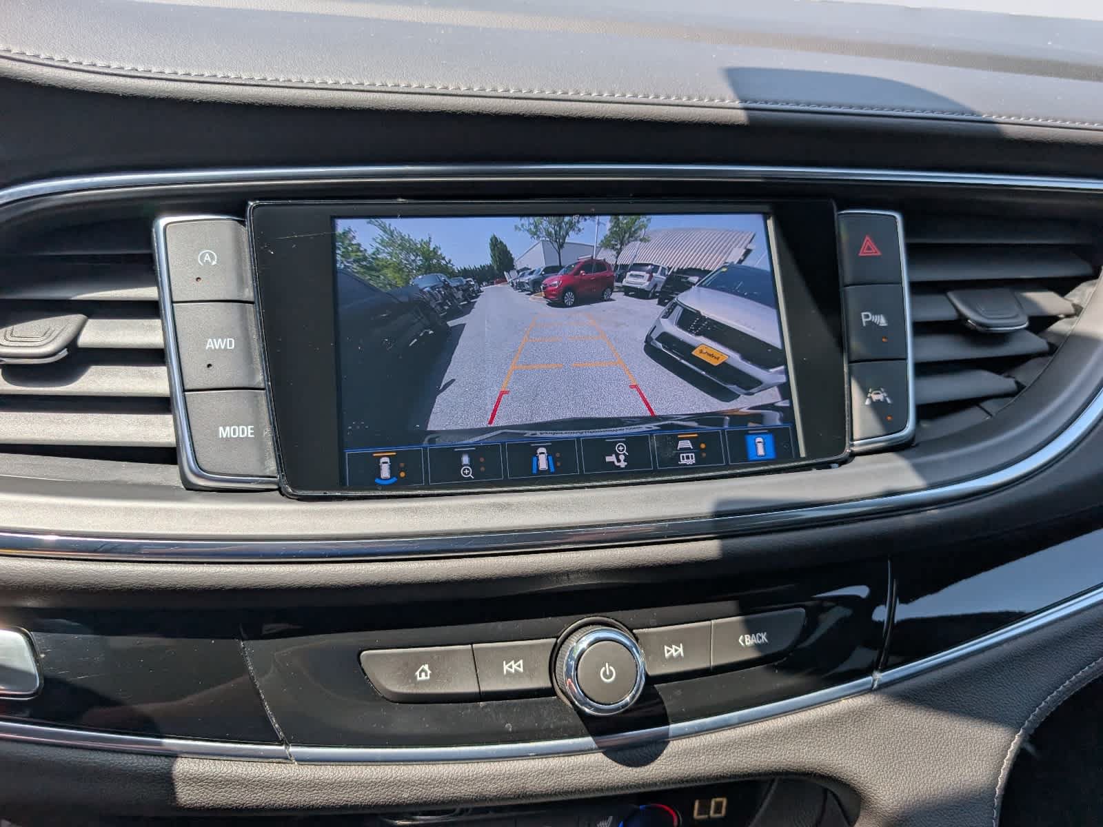 Certified 2022 Buick Enclave Avenir w/ Avenir Technology Package AWD/4WD image 32
