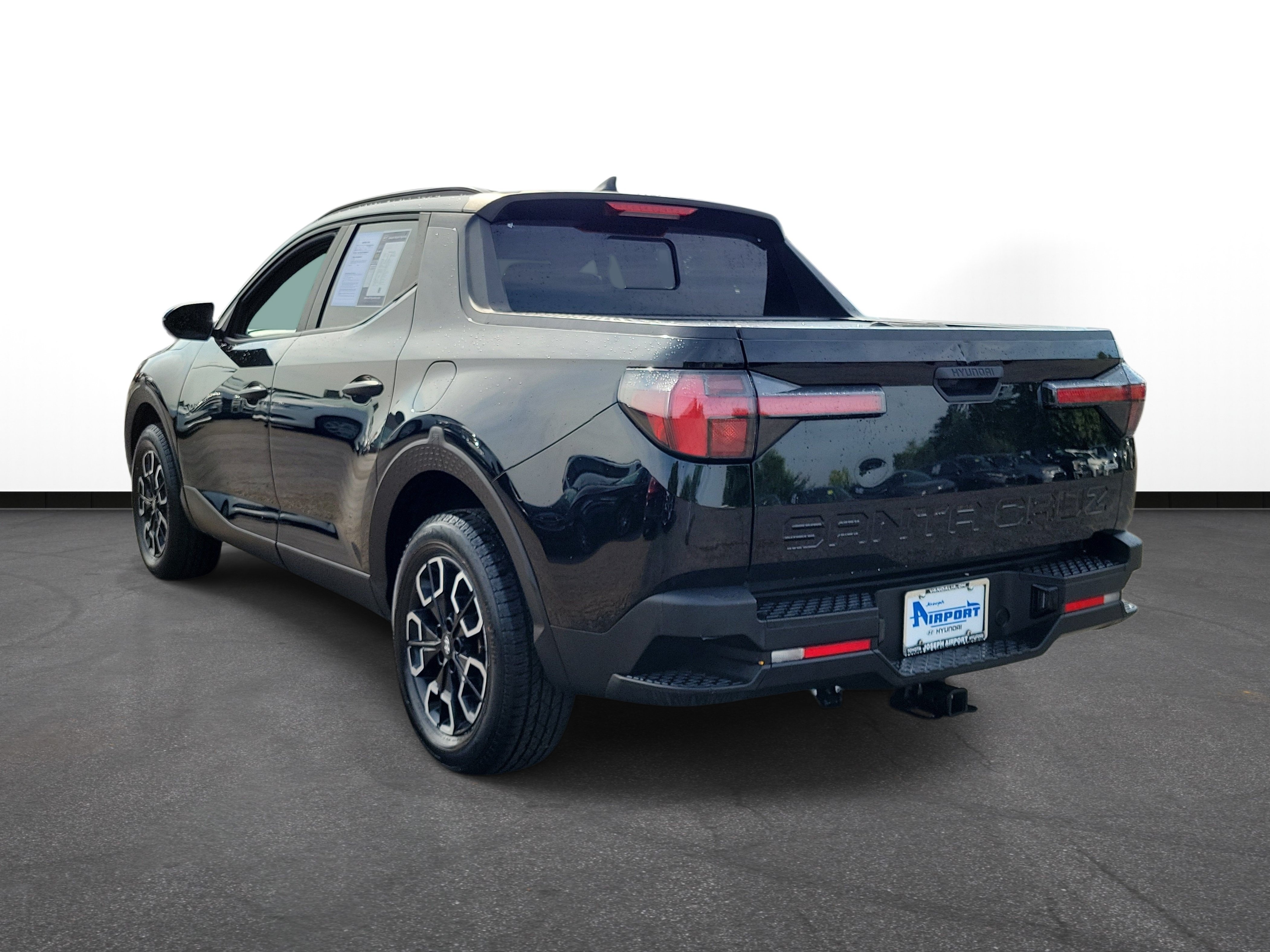Used 2022 Hyundai Santa Cruz SEL w/ Activity Package AWD/4WD image 3