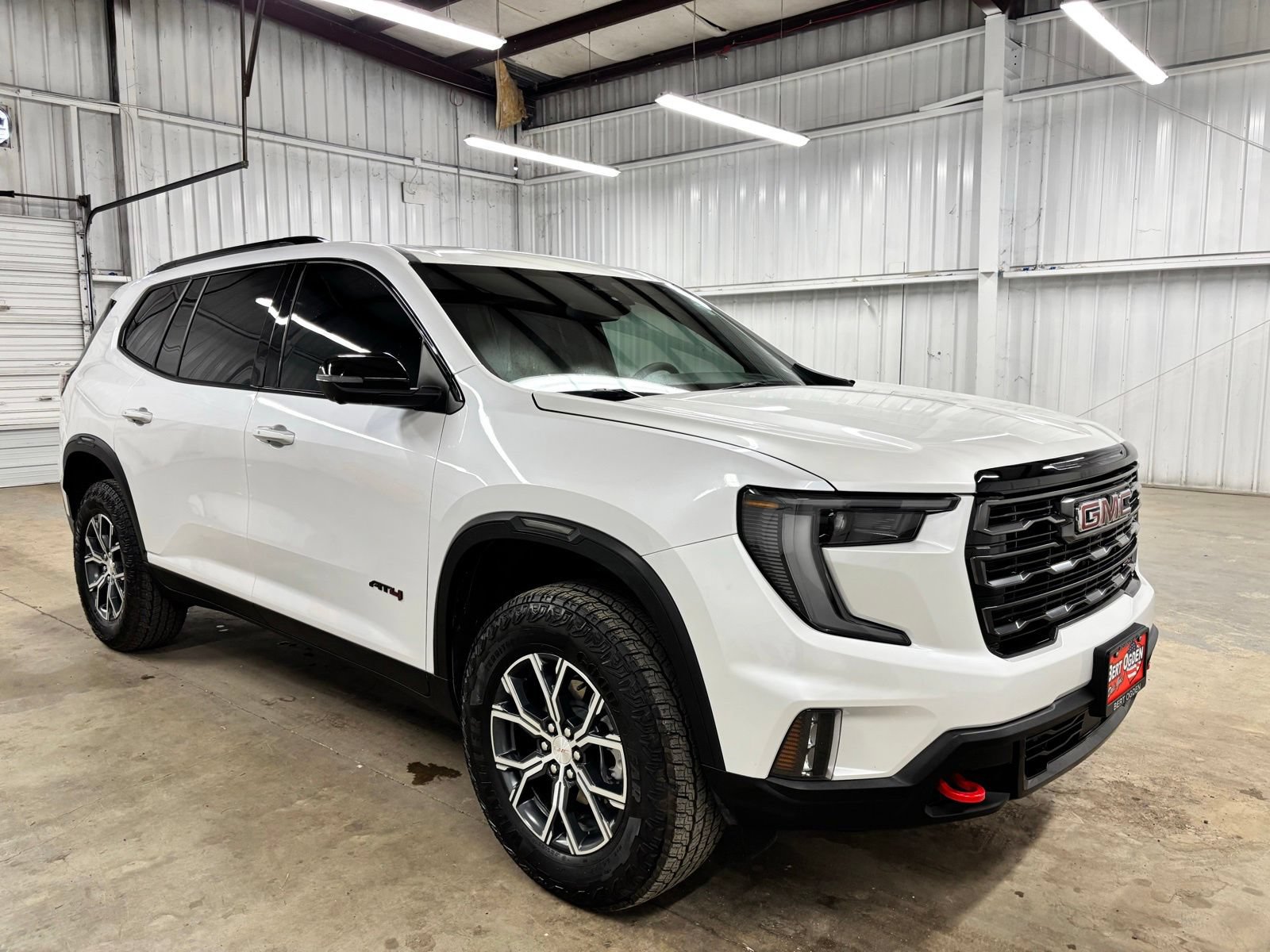 Used 2025 GMC Acadia AT4 w/ Luxury Package AWD/4WD image 1