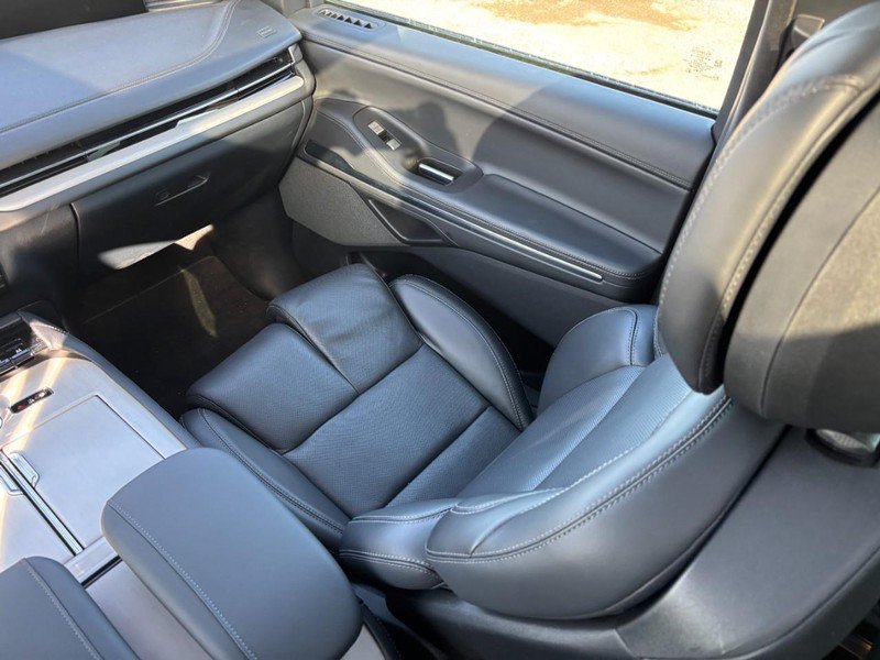 New 2025 Lincoln Navigator L Reserve w/ Jet Appearance Package AWD/4WD image 15