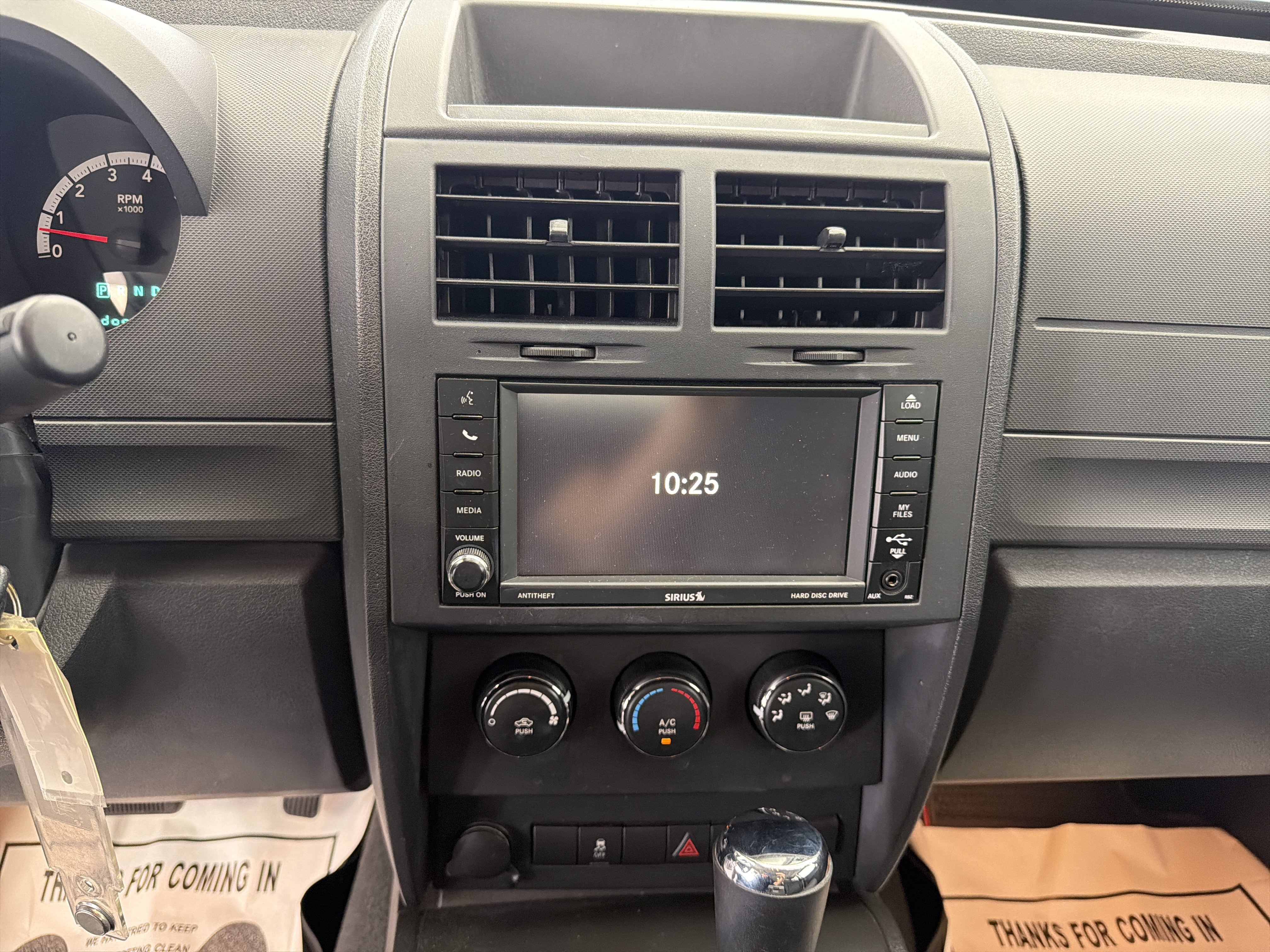 Used 2011 Dodge Nitro Heat w/ Popular Equipment Group RWD image 9