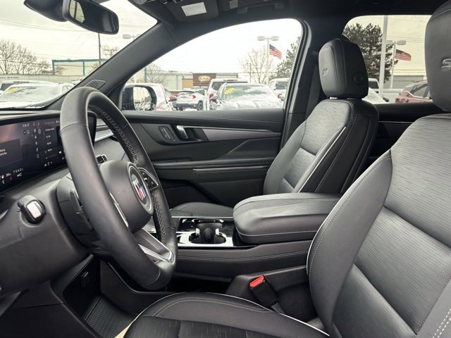 Used 2025 Buick Enclave Sport Touring w/ Power Package image 13