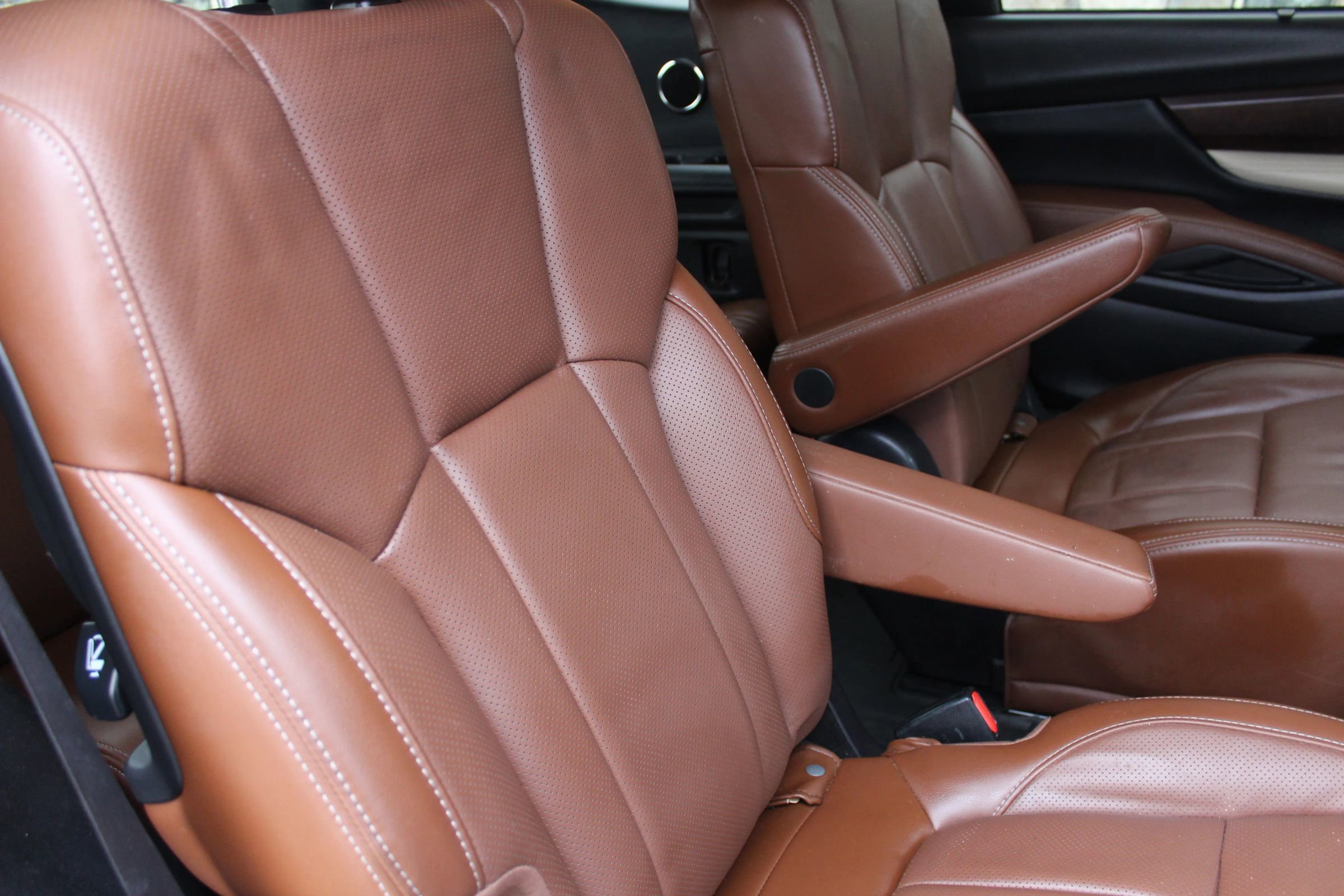 Used 2021 Subaru Ascent Touring image 16