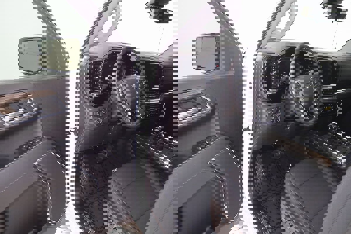 Used 2024 Chevrolet Silverado 1500 LT Trail Boss image 46