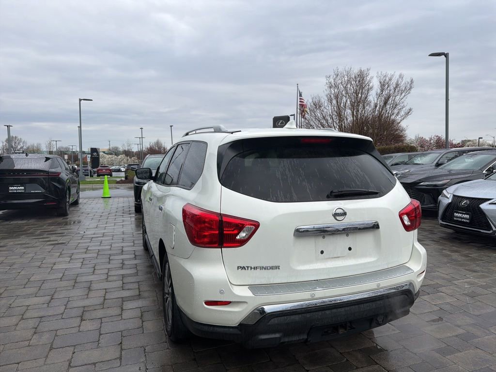 Used 2020 Nissan Pathfinder S image 13