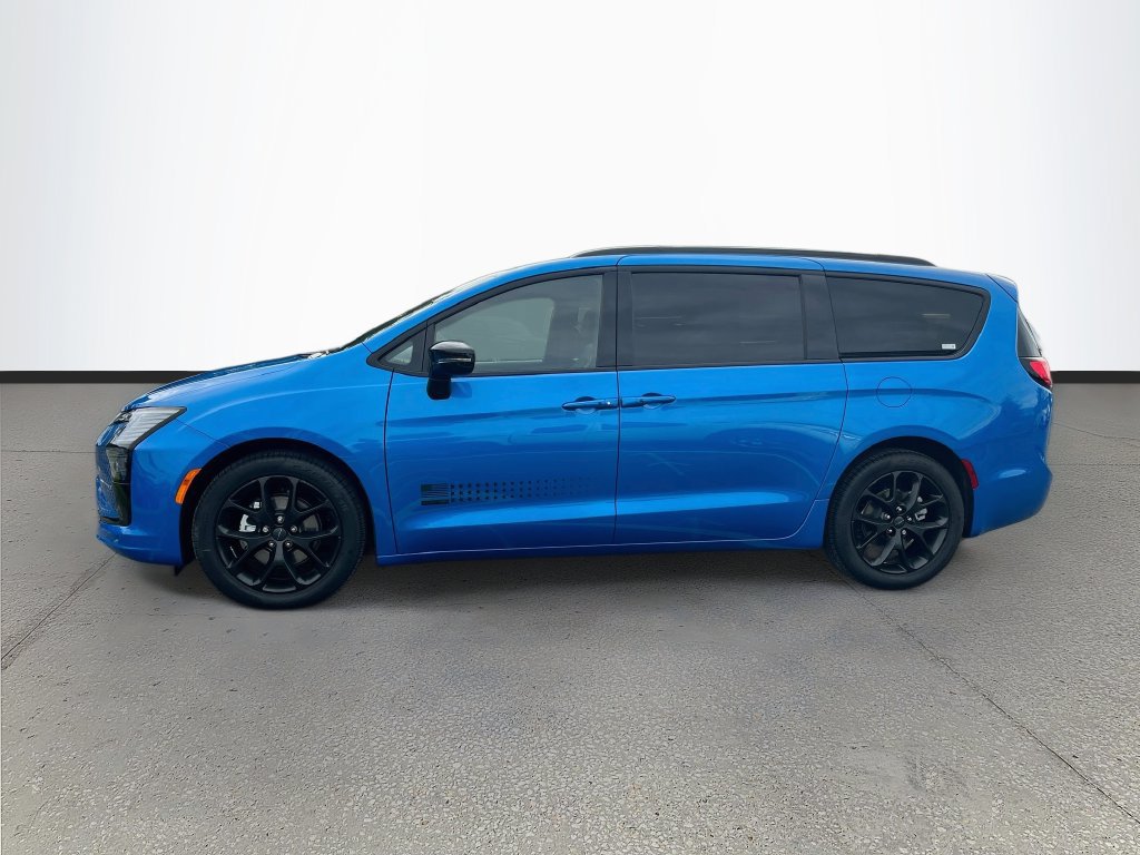 New 2027 Chrysler Pacifica Select FWD image 4