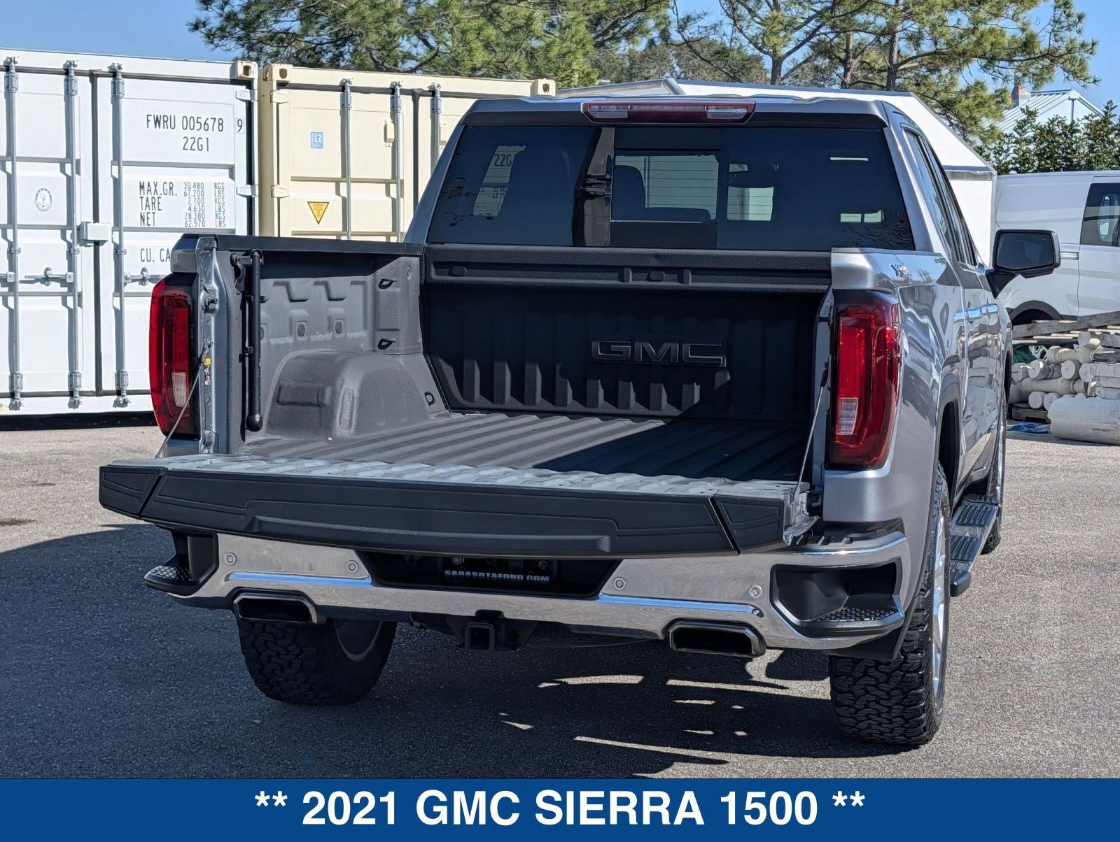 Used 2021 GMC Sierra 1500 SLT w/ SLT Premium Plus Package image 13