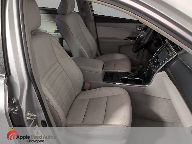 Used 2016 Toyota Camry XLE w/ Moonroof Package image 48