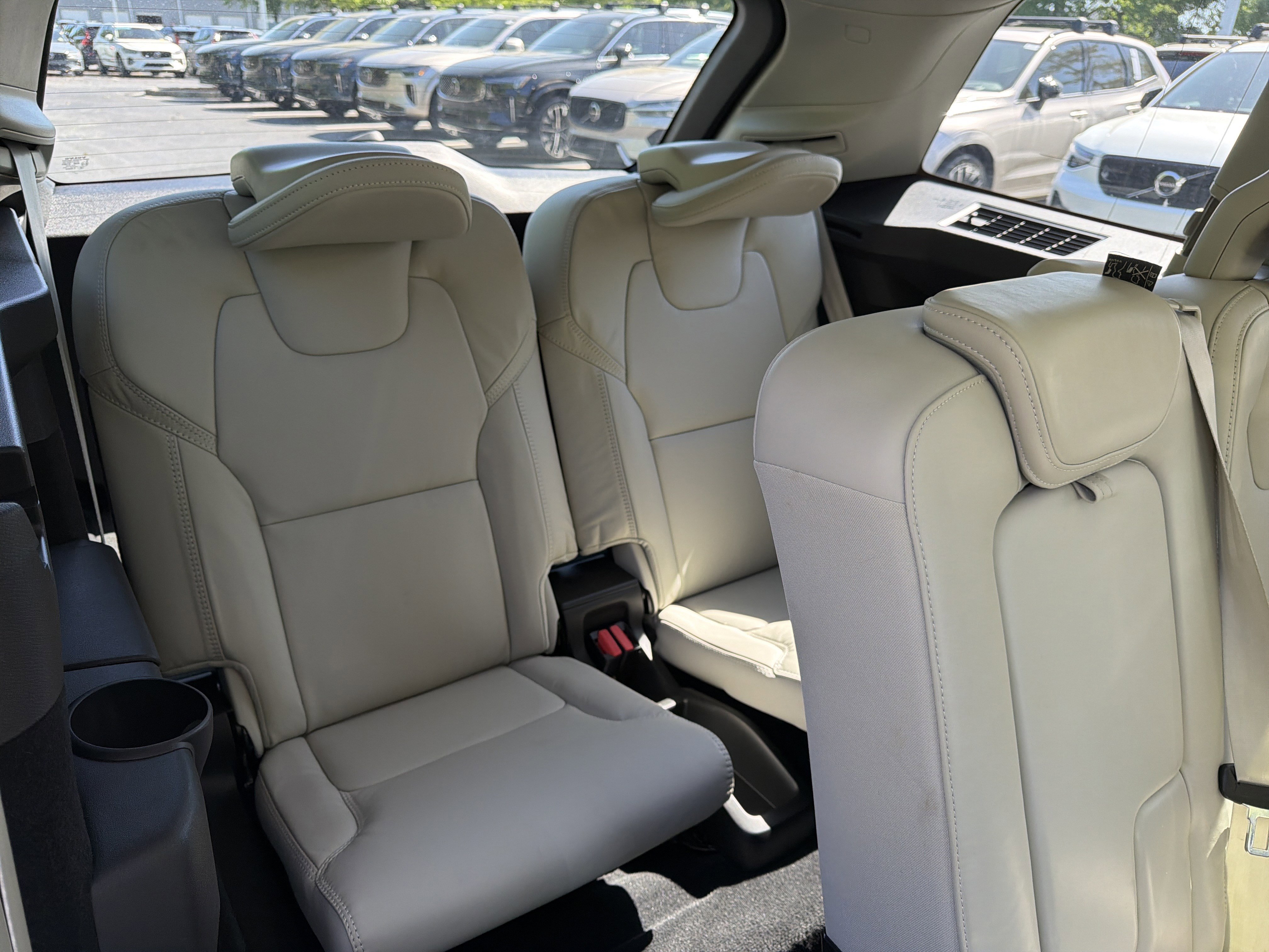 Certified 2023 Volvo XC90 B6 Ultimate image 33