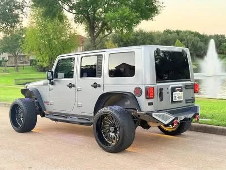 Used 2013 Jeep Wrangler Unlimited Sport image 5