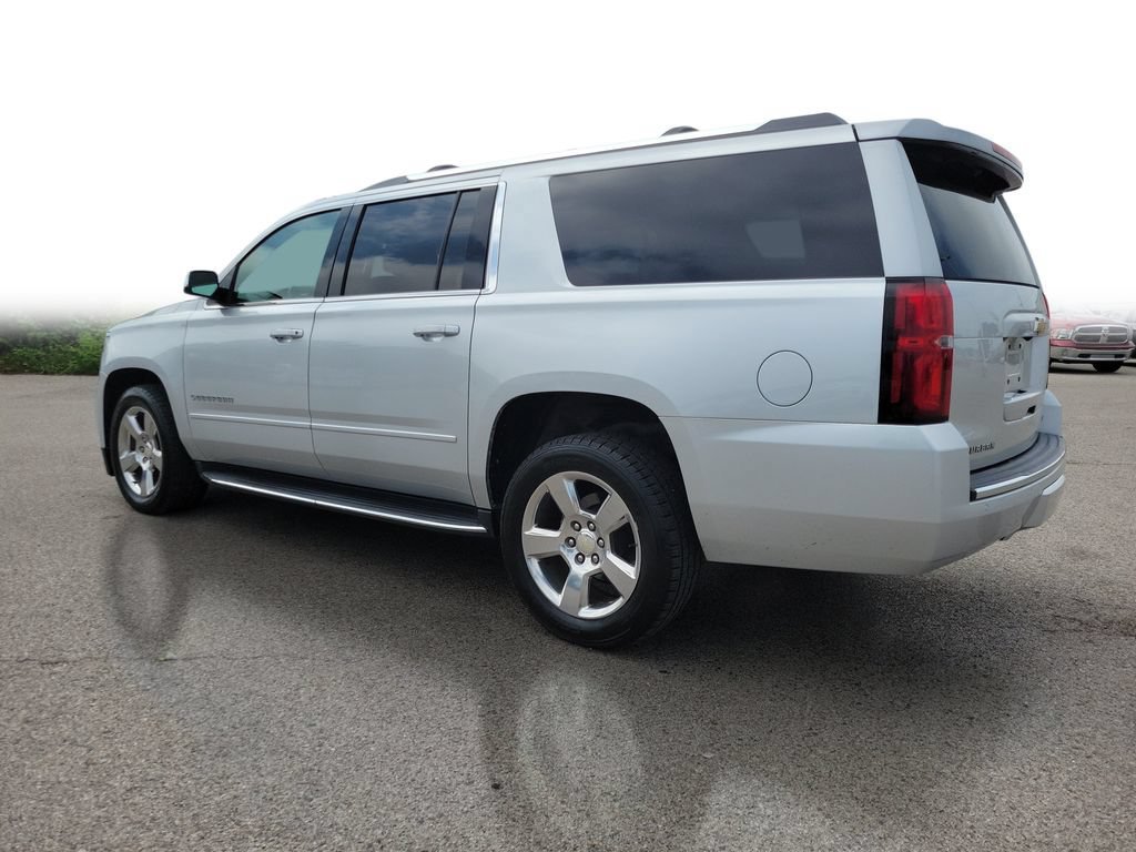Used 2018 Chevrolet Suburban Premier AWD/4WD image 3