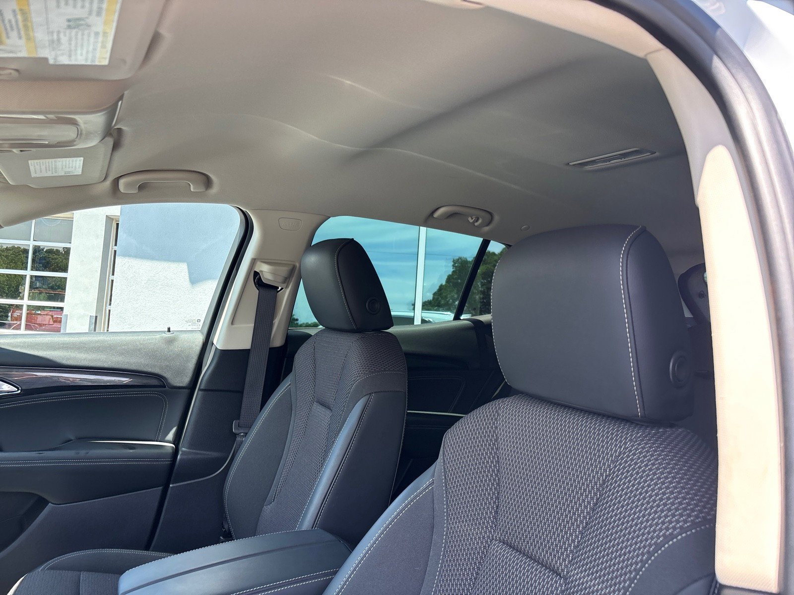 Certified 2022 Buick Envision Preferred FWD image 15
