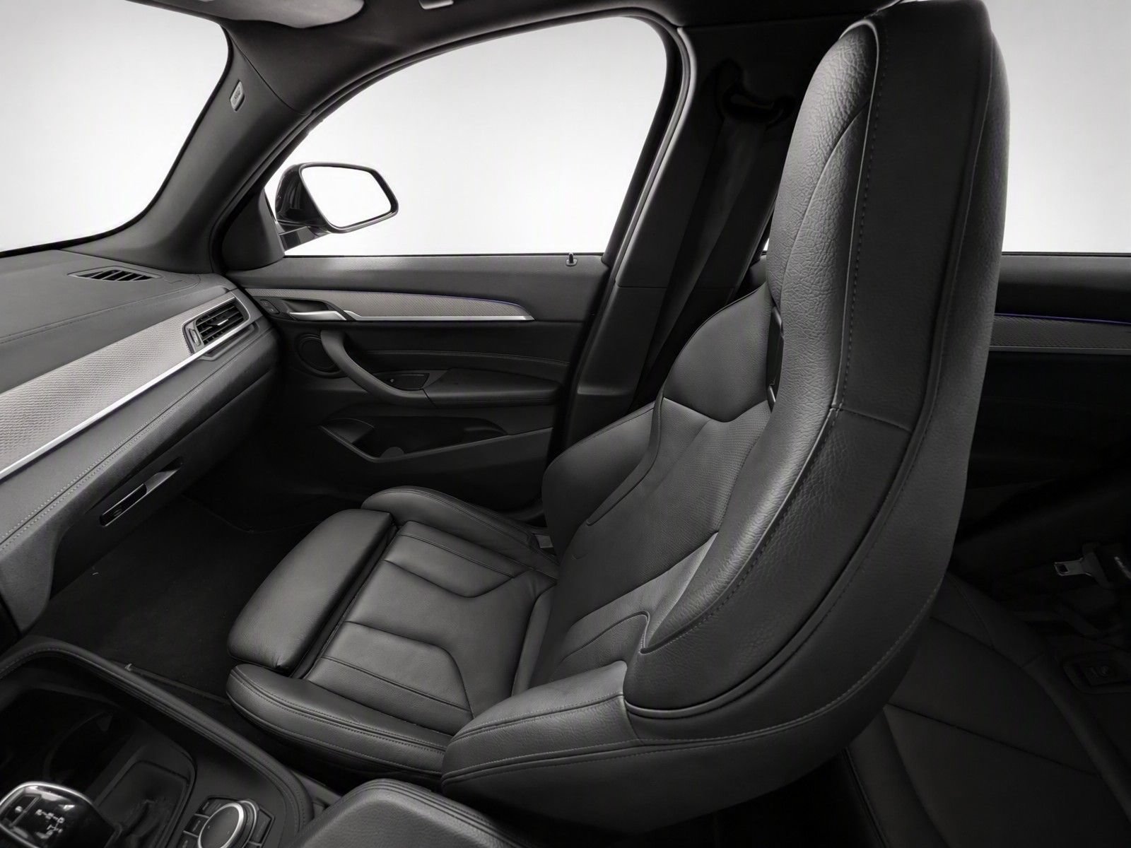 Used 2022 BMW X2 sDrive28i w/ Edition Package FWD image 15
