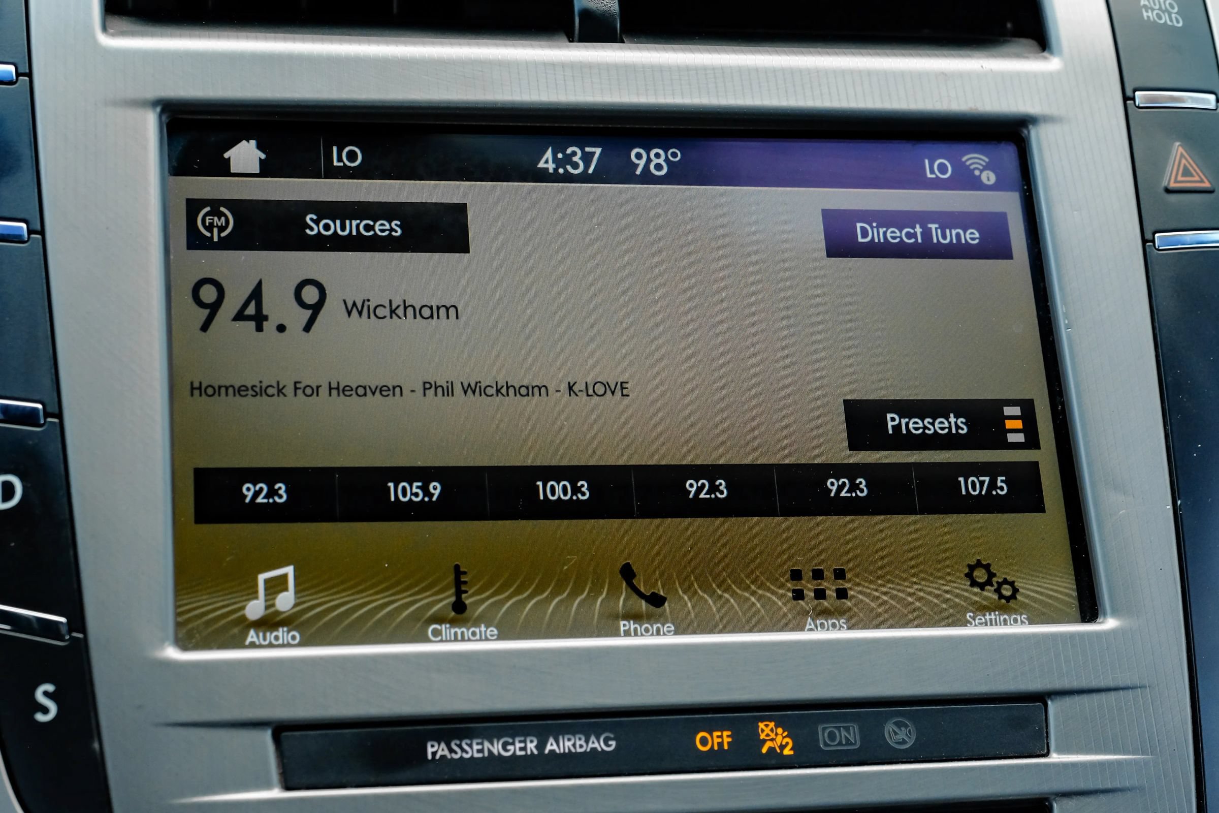 Used 2017 Lincoln MKZ Premiere FWD image 32