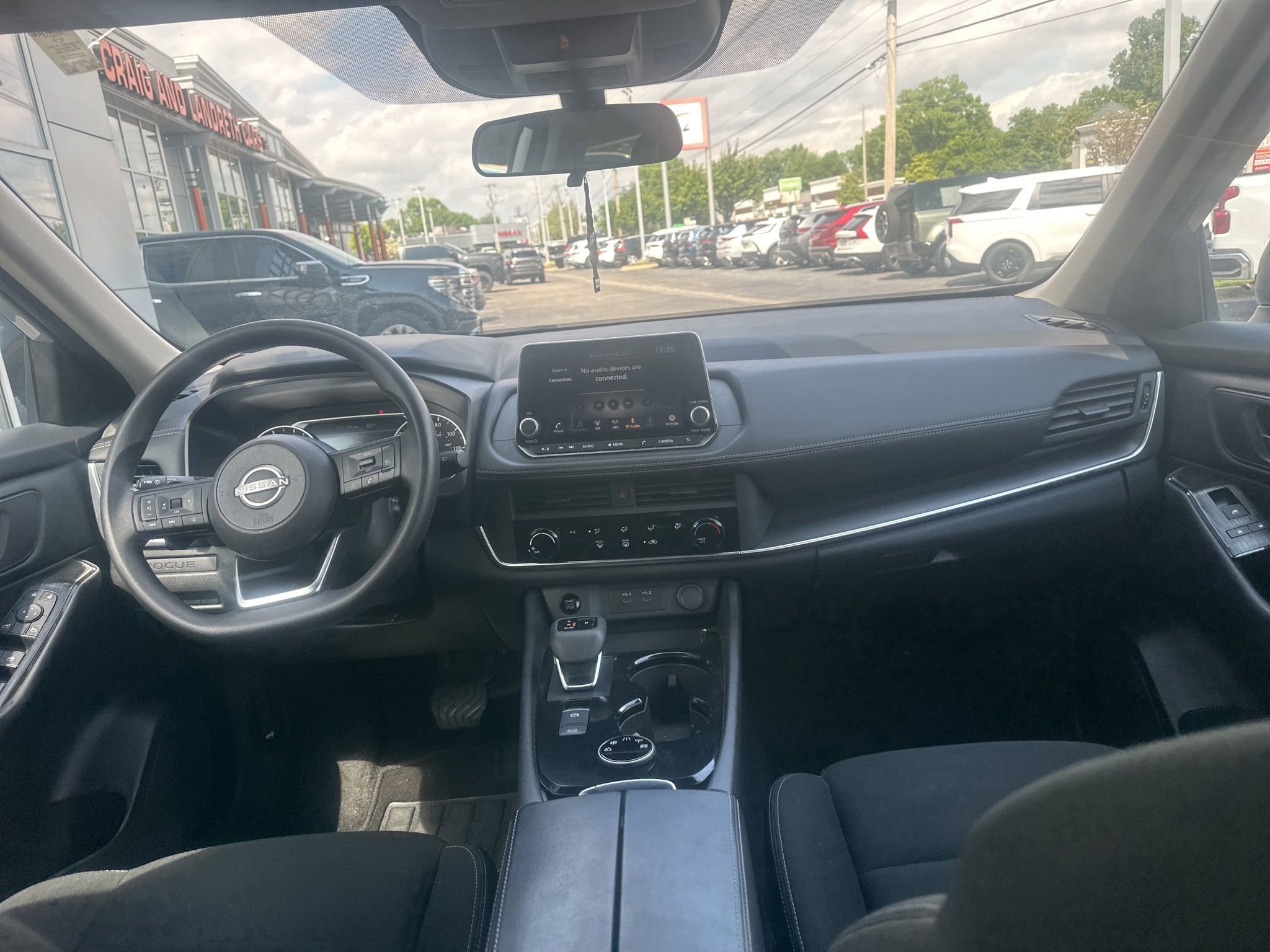 Used 2024 Nissan Rogue S AWD/4WD image 12