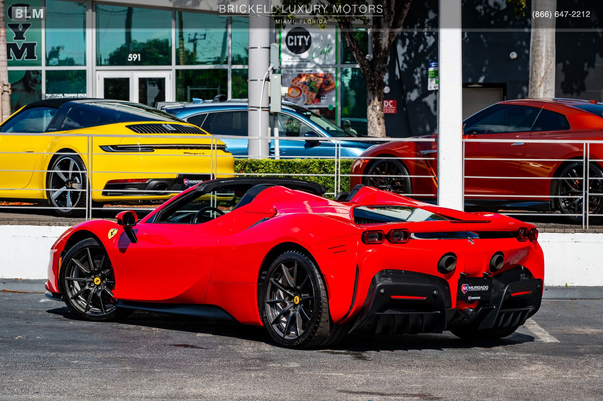 Used 2022 Ferrari SF90 Spider image 13