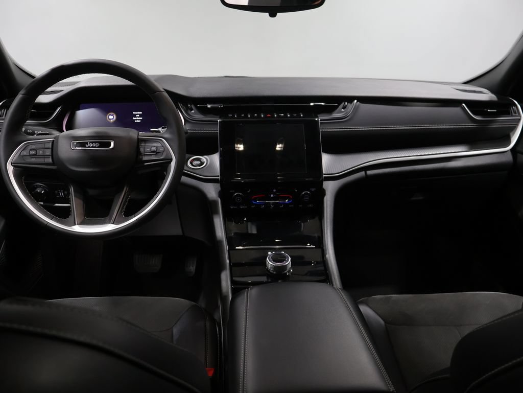 Certified 2023 Jeep Grand Cherokee Altitude AWD/4WD image 18