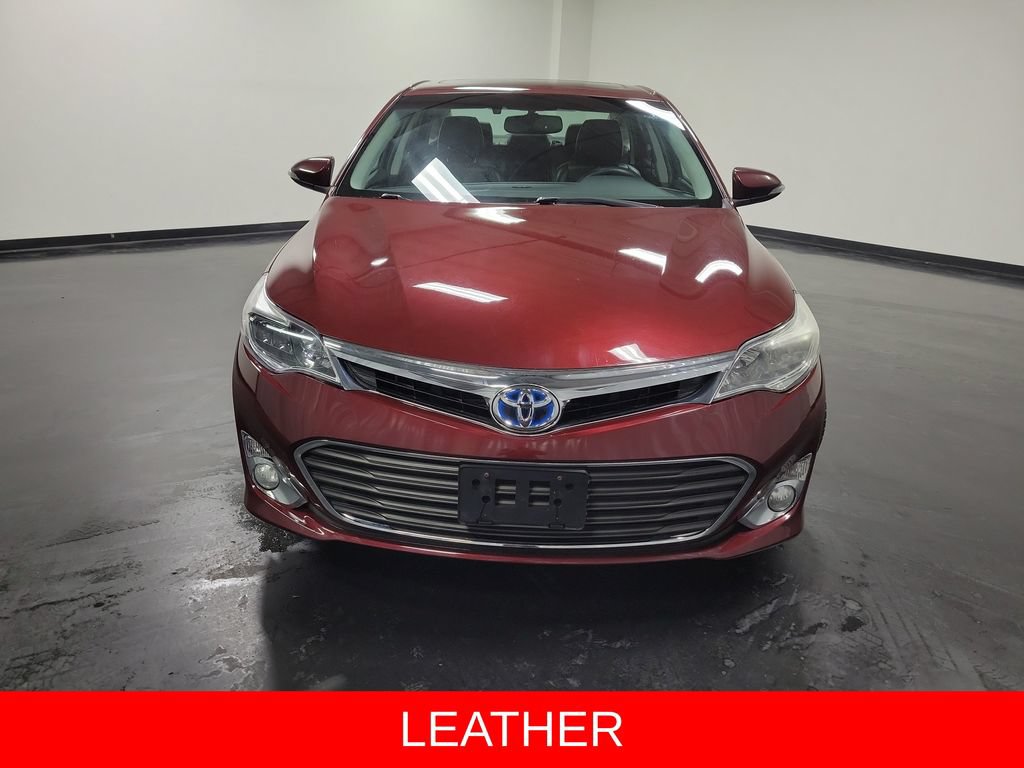 Used 2013 Toyota Avalon XLE Touring FWD image 2